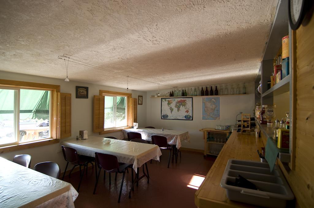 Yellow Dog Lodge, Inc. Yellowknife Extérieur photo